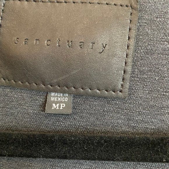 Sanctuary Belted Lightweight Camo Jacket - Picture 4 of 5